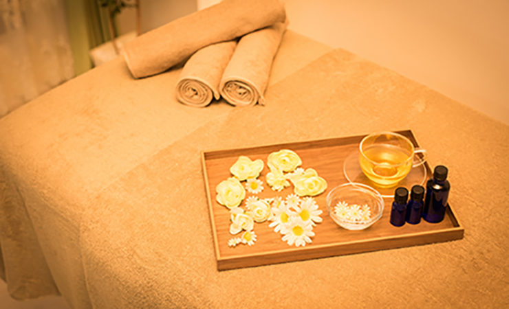 全国の駅前に拡大中のメンズエステは女性の副業に最適