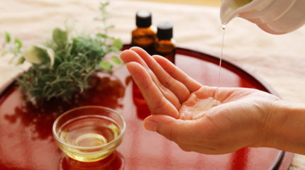 アロママッサージ用オイルの調合